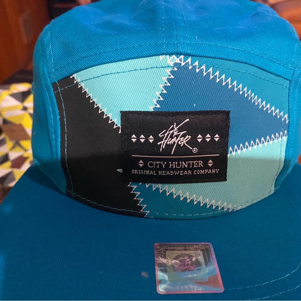 (NWT) CITY HUNTER ROYAL BLUE SKATING STYLE CAP  PATCH PATTERN DESIGN (NEW/TAGS)
